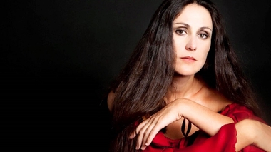 La cantante Clara Montes estará en 'Cantando Copla' que llegará a 12 pueblos de Cáceres