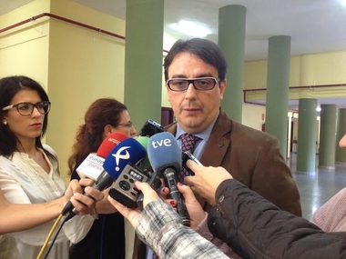 Vergeles señala que no le parece 'de recibo' hacer un estudio piloto sobre la acogida de refugiados en las distintas comunidades  