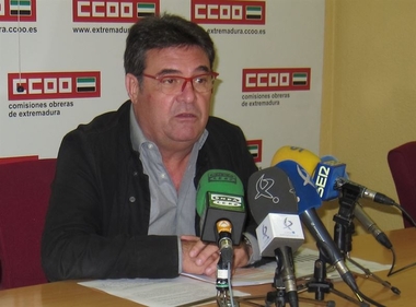 Carretero (CCOO) cree que las críticas de Escobar (IU) son 'irrelevantes' 