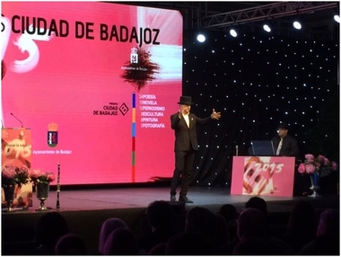 Premios ciudad de Badajoz: ¿Hay alguien ahí?
