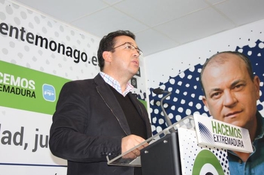 Manzano (PP) cuestiona que si el Consejo Consultivo estuviese presidido por el PSOE 'se suprimiría o no se suprimiría' 