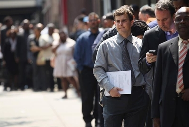 El paro sube en 4.579 personas en octubre en Extremadura