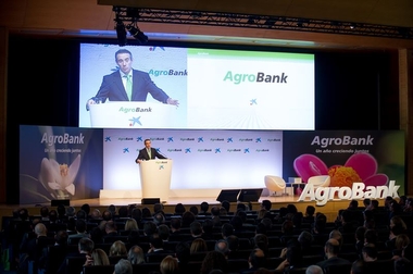 AgroBank crece un 7 por ciento y alcanza un negocio de 15.000 millones en su primer año
