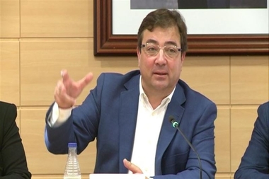 Vara cree que es 'buen momento' para contestar 'con política' a los 'bombazos' que llegan desde Cataluña