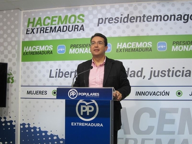 El PP extremeño señala que Ciudadanos 'no' le está 'quitando' votos sino que se va 'comiendo' al PSOE