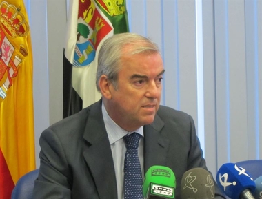 La Junta admite que no tiene 'capacidad' para hacer un seguimiento por teléfono de 100.000 pacientes en listas de espera