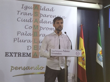  Podemos critica el 'continuismo' de las cuentas para 2016 y no descarta presentar una enmienda a la totalidad