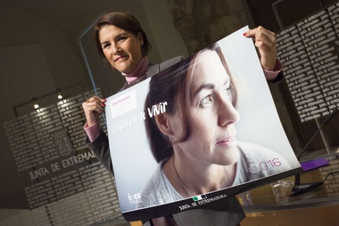 Las denuncias por violencia de género alcanzan este año las 1.200 en Extremadura, 700 menos que en 2014
