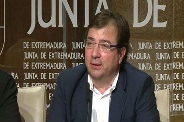 Vara lamenta el 'ejercicio de irresponsabilidad' del PP, al poner 'sus intereses por encima' de los de la región