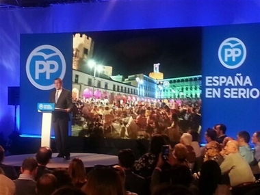 Rajoy avanza que en la próxima legislatura va 'a seguir extendiendo la red de alta velocidad'
