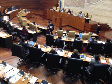 El PP rechaza el pacto por la sanidad extremeña que ofrece la Junta por tratarse de una subida de impuestos 'encubierta'