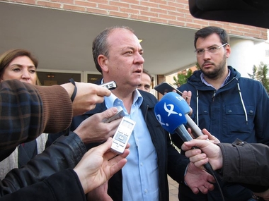Monago defiende que con independencia de quién gobierne no se ponga 'en duda' el papel de los centros concertados