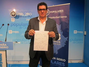 El PP lleva a la Asamblea de Extremadura el debate sobre la posible supresión de municipios y diputaciones