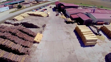 La cifra de negocios del sector industrial cae un 2% en 2014 en Extremadura