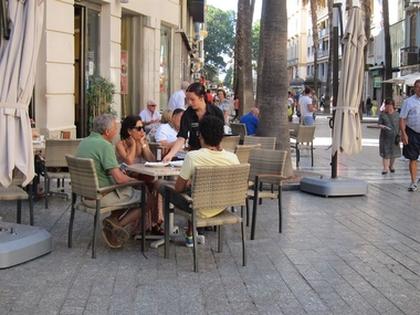 La cifra de negocios del sector servicios de mercado crece un 4,5 por ciento en octubre en Extremadura