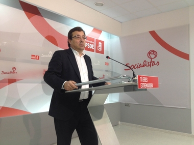 Vara insiste en que el PSOE 'no puede alcanzar pactos con nadie que defienda la independencia de Cataluña'