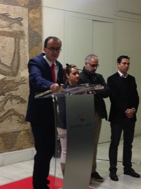 El presidente de la Diputación de Badajoz destaca la labor de los periodistas y los invita a 'poner en valor lo rural'