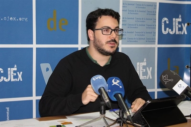 La tasa de pobreza o exclusión juvenil extremeña alcanza el 50 por ciento, según el Consejo de la Juventud