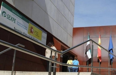 El desempleo baja en Extremadura en 11.007 personas en 2015