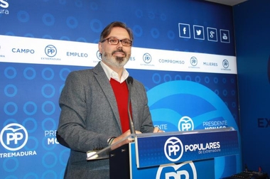 El PP extremeño asegura que el déficit que pregonaba el PSOE de 600 millones de euros 'es falso'