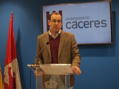 La Policía Local de Cáceres realizó la pasada Navidad casi 100 controles de alcoholemia y solo seis dieron positivo