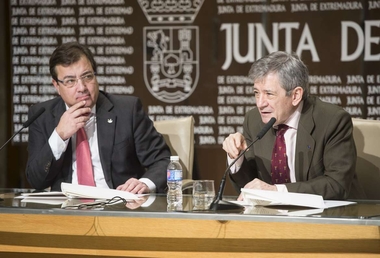 La Junta firma un convenio para fomentar la administración electrónica, la transparencia y la participación ciudadana 