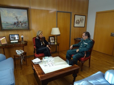 La delegada del Gobierno en Extremadura recibe al nuevo coronel de la Tercera Zona de la Guardia Civil