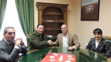 El ayuntamiento firma el convenio de patrocinio del Festival de la Tapa
