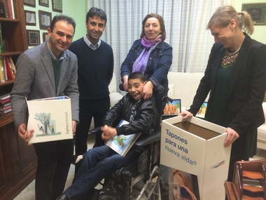 SEUR recauda 42.332 euros con la recogida de tapones para que 11 menores extremeños accedan a tratamientos médicos