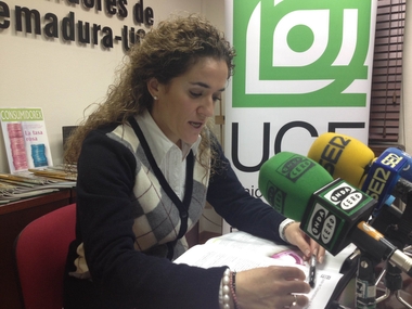 La UCE asegura que ciertos productos y servicios se encarecen en más de un 90% si van dirigidos a mujeres