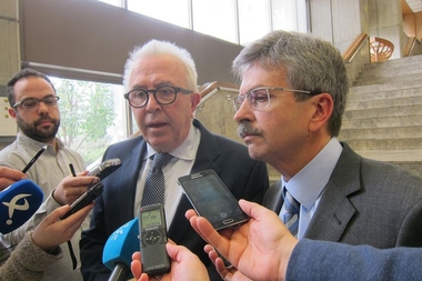 Las administraciones piden tiempo a la empresa que explota Aguablanca para buscar una salida