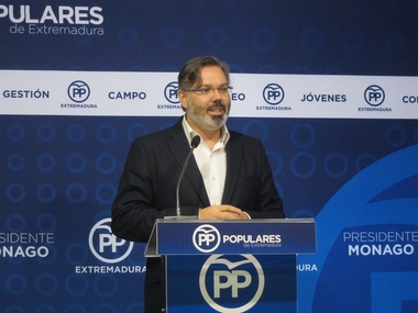 El PP de Extremadura considera que un pacto nacional entre Podemos y PSOE dejaría a la región en una situación 'difícil'
