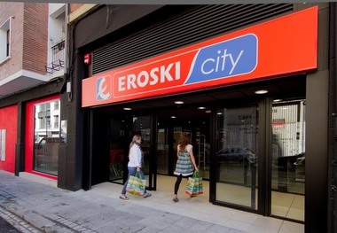 Eroski prevé superar las 100 aperturas de franquicias en 2016, y focalizará su expansión en zonas como Extremadura