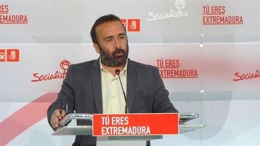 El PSOE afirma que si hay una 'gran coalición' en Extremadura es la de Podemos con 'no hacer nada'