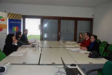 El Gabinete de Iniciativas Transfronterizas de Extremadura analiza en Évora posibles actividades de cooperación