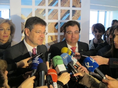 Catalá afirma que 'no hay ninguna irregularidad' en que una sociedad se constituya 'conforme a la ley panameña'