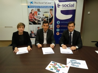 La empresa Clece se une a Incorpora Extremadura, el programa de intermediación laboral de la Obra Social La Caixa