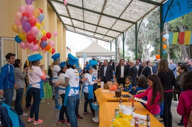 Fernández Vara visita el Encuentro Juvenil de Ocio y Tiempo Libre 'Educavita' en Villafranca de los Barros
