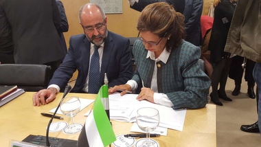 La Junta asegura que el Gobierno central reconoce 'el error' al mantener 'un reparto injusto y desequilibrado' del déficit