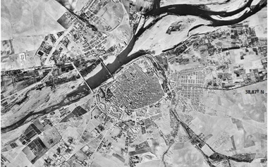 La exposición 'Extremadura desde el aire, 1956-2010' muestra en Cáceres 43 paneles fotográficos de diversos municipios