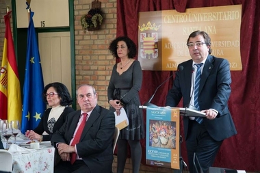 Vara destaca al sector del vino como 