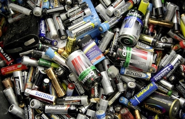 Los extremeños recogieron en 2015 más de 38.580 kilos de pilas usadas en 479 puntos de recogida