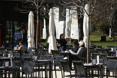 La campaña de verano generará 5.400 empleos en Extremadura, un 4% más que en 2015