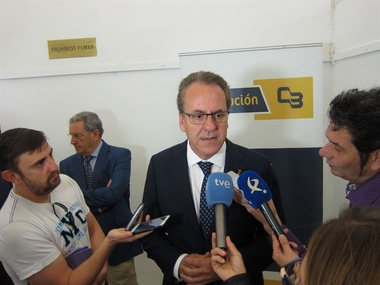 El rector de la UEx avanza que están 
