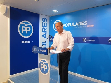 Monago pide 'cambios' en el 'equipo' de gobierno de la Junta porque Extremadura que 'no tiene rumbo'