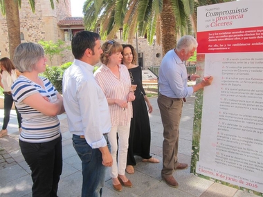 Pilar Lucio (PSOE) asegura que los extremeños 