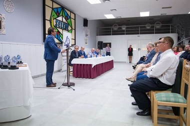 Fernández Vara aboga por trabajar por un sistema educativo generador de igualdad de oportunidades