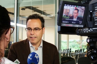 La Junta remite a la UEx el documento necesario para poder hacer frente al abono de la paga extra de 2012