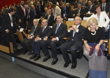 S.M. El Rey destaca en la clausura del Congreso CEDE la transición de los modelos clásicos de negocio hacia unas economías digitalizadas