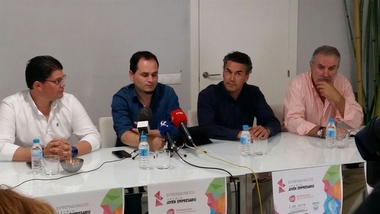Una veintena de emprendedores opta al I Premio Joven Empresario de Extremadura convocado por AJEx